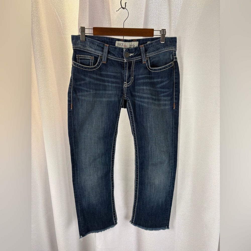 Women’s BKE STELLA Cropped Raw Hem Jeans Sz 27 Fade Whisking Low Rise EUC